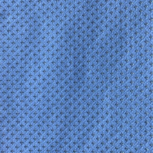 Threshold Table white and gold design Table Throw - Picture 4 of 6